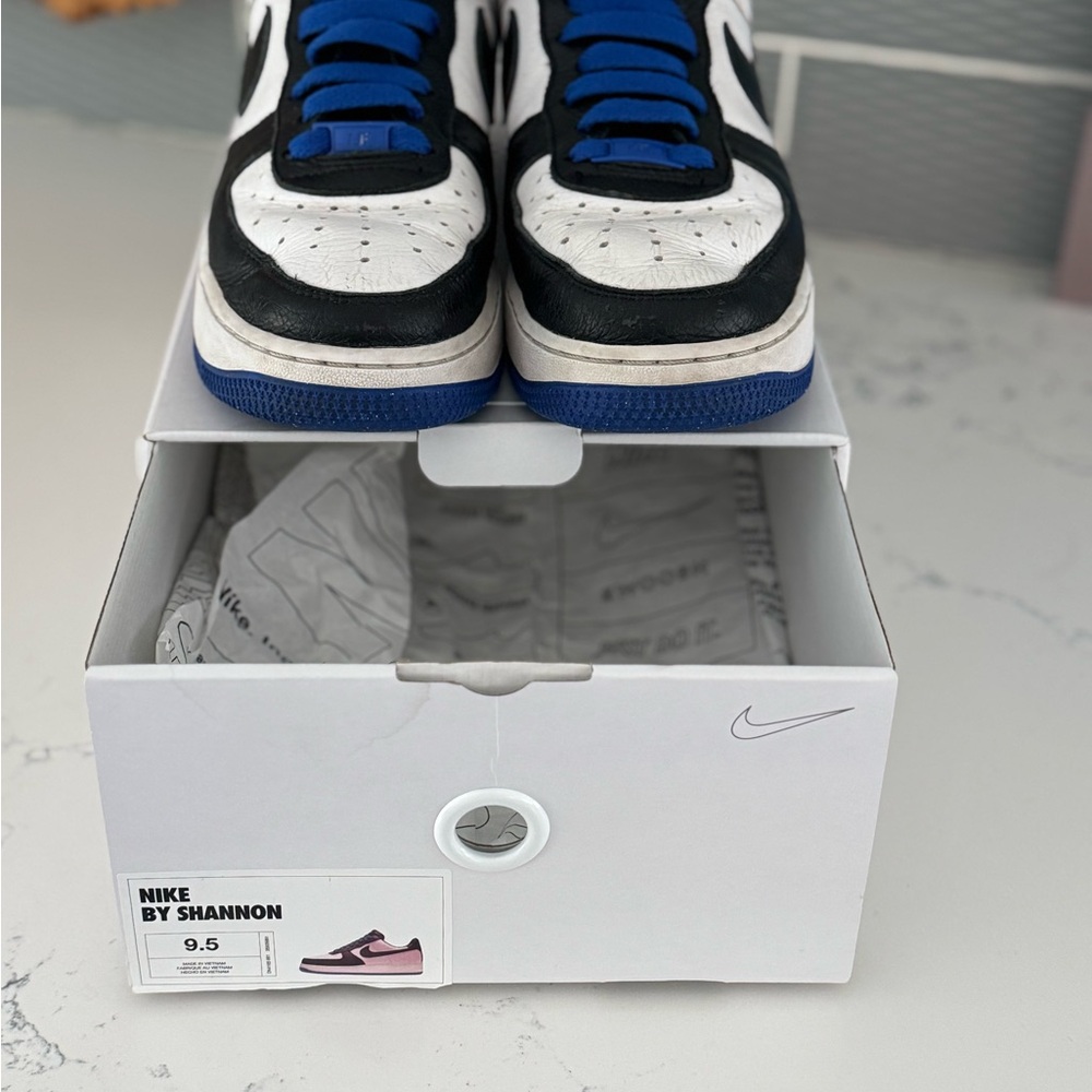 Nike White and Blue Athletic Shoes